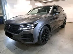 Grau Gebraucht 2021 VW Touareg R SUV | 61.900 € (Fairer Preis)