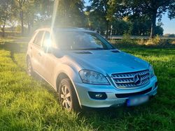 Silber Gebraucht 2006 Mercedes ML350 SUV | 11.500 €