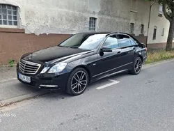Schwarz Gebraucht 2012 Mercedes E300 Avantgarde Limousine | 12.300 € (Guter Preis)