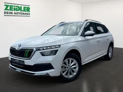 Candy weiss Gebraucht 2024 Skoda Kamiq Ambition SUV | 20.190 € (Fairer Preis)