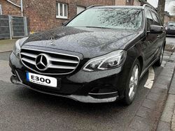 Schwarz Gebraucht 2013 Mercedes E300 Avantgarde Limousine | 11.000 € (Fairer Preis)