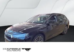 Schwarzmagic perleffekt Gebraucht 2024 Skoda Octavia Selection Kombi | 31.990 € (Guter Preis)