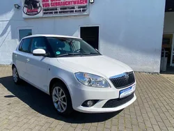 Weiß Gebraucht 2014 Skoda Fabia Best of Limousine | 6.900 € (Fairer Preis)