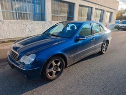 Blau Gebraucht 2001 Mercedes C200 Avantgarde Limousine | 1.199 € (Guter Preis)