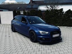 Blau Gebraucht 2015 Audi A4 Competition Kombi | 12.999 € (Guter Preis)