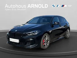 Saphirschwarz Gebraucht 2023 BMW M135 Performance Kleinwagen | 37.910 € (Fairer Preis)