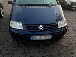 Blau Gebraucht 2002 VW Sharan Van / Kleinbus | 2.100 € (Etwas zu teuer)