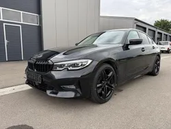 Schwarz Gebraucht 2019 BMW 330 Sport Line Limousine | 27.900 € (Fairer Preis)