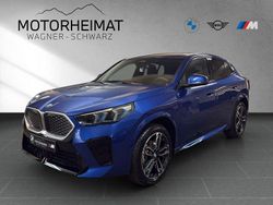 Portimao blau Gebraucht 2025 BMW iX2 M Sport SUV | 58.590 €
