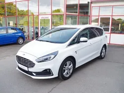 Frost weiß Gebraucht 2021 Ford S-MAX Titanium Van / Kleinbus | 25.990 € (Fairer Preis)