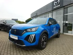 Blau Gebraucht 2024 Peugeot 2008 Allure SUV | 22.390 € (Guter Preis)