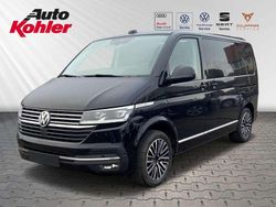 Deep black perleffekt (schwarz) Gebraucht 2024 VW Multivan Highline Van | 67.980 €