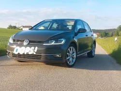 Grau Gebraucht 2018 VW Golf VII Limousine | 16.700 € (Fairer Preis)