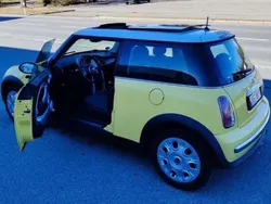 Gelb Gebraucht 2003 Mini Cooper Kleinwagen | 2.599 € (Etwas zu teuer)