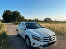Weiß Gebraucht 2017 Mercedes GLA200 SUV | 19.500 € (Fairer Preis)