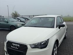 Weiß Gebraucht 2013 Audi A1 Ambition Kleinwagen | 7.399 € (Fairer Preis)