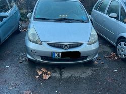 Grau Gebraucht 2006 Honda Jazz Kleinwagen | 1.599 €