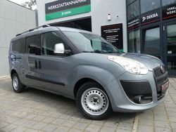 Grau Gebraucht 2015 Fiat Doblò Van / Kleinbus | 7.800 € (Fairer Preis)