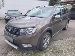 Braun Gebraucht 2018 Dacia Logan Stepway Limousine | 8.950 € (Guter Preis)
