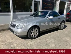 Silber Gebraucht 1999 Mercedes SLK230 Cabrio | 5.990 € (Guter Preis)
