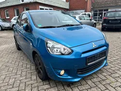 Blau Gebraucht 2016 Mitsubishi Space Star Diamant Edition Limousine | 4.290 € (Superpreis)