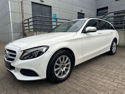 Weiß Gebraucht 2018 Mercedes C200 Limousine | 16.480 € (Superpreis)