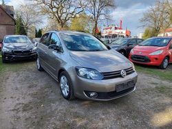 Kaschmirbraun Gebraucht 2012 VW Golf Plus Cross Match Van / Kleinbus | 6.499 € (Fairer Preis)