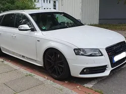 Weiß Gebraucht 2010 Audi S4 Ambiente Kombi | 10.400 € (Etwas zu teuer)