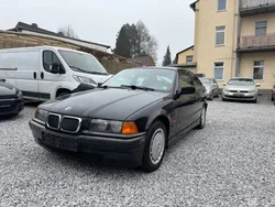 Schwarz Gebraucht 2000 BMW 316 Compact Kleinwagen | 2.600 € (Fairer Preis)