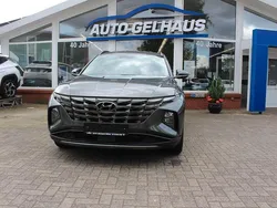Grau Gebraucht 2023 Hyundai Tucson Trend SUV | 32.900 € (Fairer Preis)