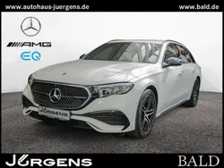 Weiß Gebraucht 2024 Mercedes E220 AMG Limousine | 52.690 € (Fairer Preis)