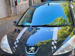 Schwarz Gebraucht 2011 Peugeot 206+ Kleinwagen | 2.999 € (Fairer Preis)