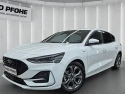 Weiß Gebraucht 2024 Ford Focus ST-Line X Limousine | 25.550 € (Guter Preis)