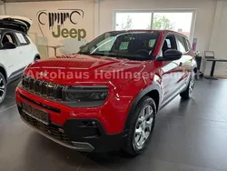 Rot Gebraucht 2023 Jeep Avenger EV Longitude SUV | 27.990 € (Etwas zu teuer)