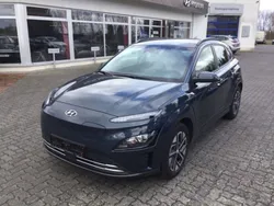 Dark knight / mic Gebraucht 2023 Hyundai Kona Select SUV | 25.990 € (Fairer Preis)