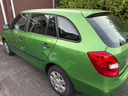 Grün Gebraucht 2012 Skoda Fabia Kombi | 3.000 € (Guter Preis)