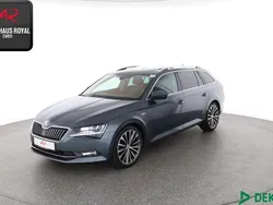 Grau Gebraucht 2016 Skoda Superb Kombi | 24.780 € (Etwas zu teuer)