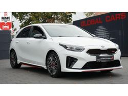 Deluxe white sonderlackierung (metallic) Gebraucht 2019 Kia Ceed Limousine | 17.885 € (Teuer)
