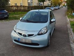 Blau Gebraucht 2007 Toyota Aygo Kleinwagen | 4.000 € (Teuer)