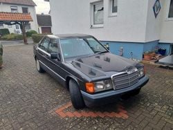 Grau Gebraucht 1990 Mercedes 190 Limousine | 6.999 €