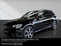 Schwarz Gebraucht 2022 Mercedes GLC300 Night SUV | 41.850 € (Fairer Preis)