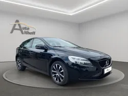 Schwarz Gebraucht 2018 Volvo V40 Linje Svart Kombi | 13.999 € (Fairer Preis)