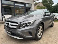 Grau Gebraucht 2014 Mercedes GLA200 SUV | 13.888 € (Guter Preis)