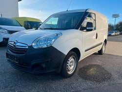 Weiß Gebraucht 2018 Opel Combo Van / Kleinbus | 7.490 € (Guter Preis)