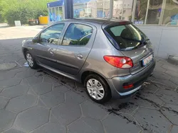 Lack grau Gebraucht 2010 Peugeot 206+ Kleinwagen | 3.250 € (Fairer Preis)