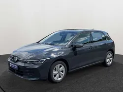 Uranograu Gebraucht 2024 VW Golf VIII Life Limousine | 23.490 € (Guter Preis)