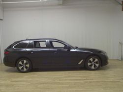 Schwarz Gebraucht 2021 BMW 520 Performance Kombi | 19.680 € (Superpreis)