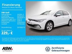 Oryxweiß perlmutteffekt Gebraucht 2024 VW Golf Life Limousine | 24.930 € (Fairer Preis)
