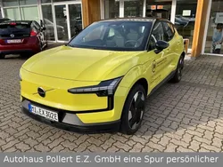 Moss yellow Gebraucht 2024 Volvo EX30 Plus SUV | 33.900 € (Guter Preis)
