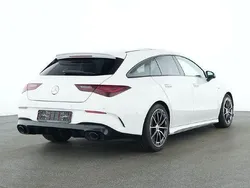Unilack polarweiß Gebraucht 2024 Mercedes CLA35 AMG Shooting Brake Premium Kombi | 42.800 € (Guter Preis)